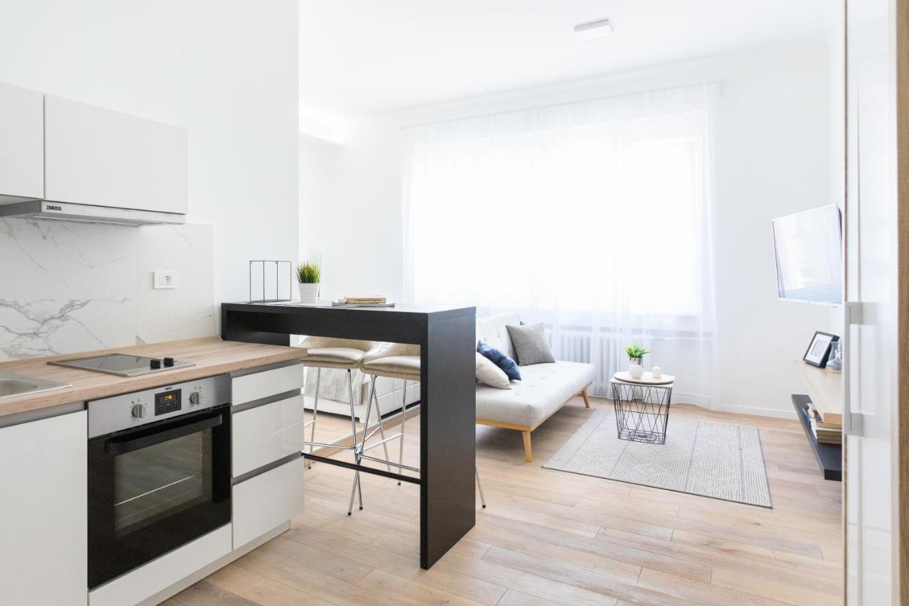 Flower Square Apartments Zagreb Bagian luar foto